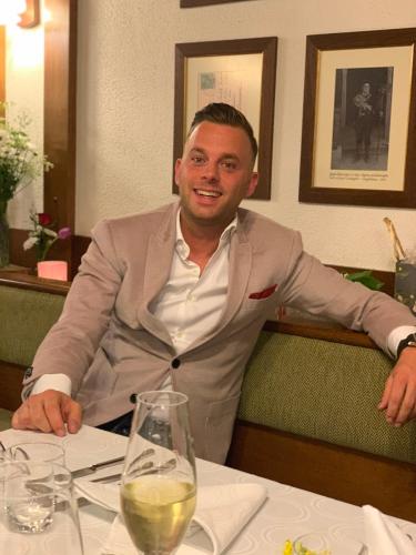 Mihael Kadivnik, your host
